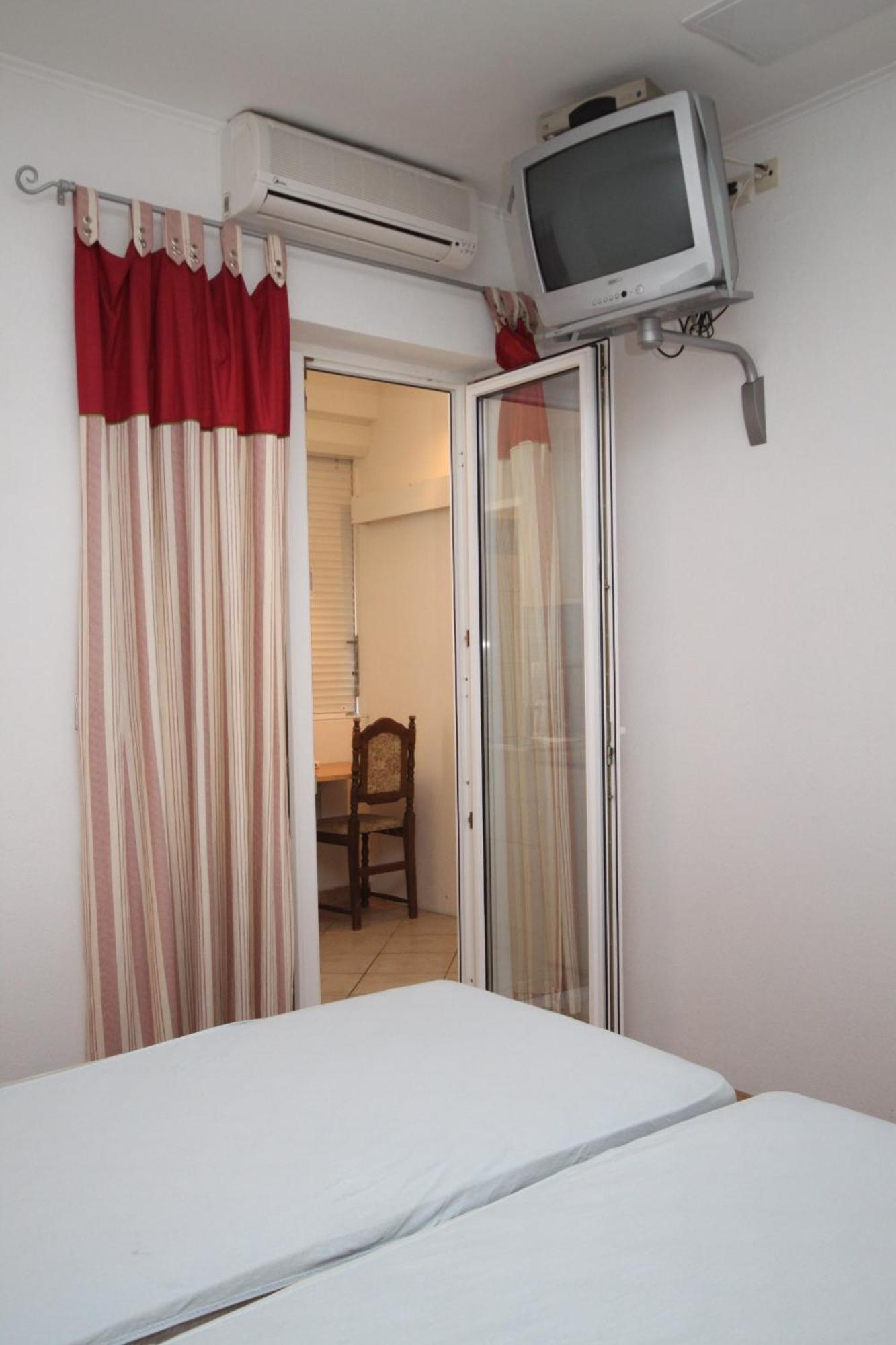 Apartments With A Parking Space Makarska - 6693 部屋 写真